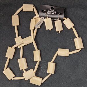 NWT Bijoux Terner Beige NECKLACE & EARRING SET